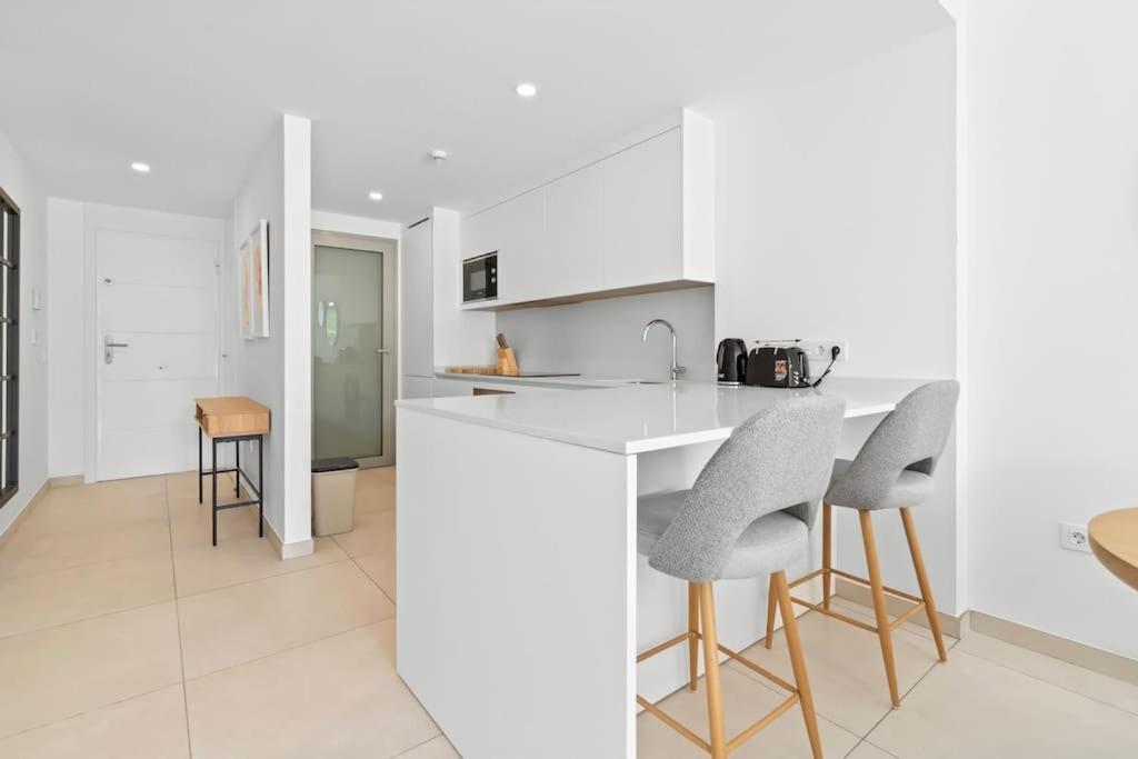 Luxury 2 Bedroom Walk To Rdr423 Apartamento Marbella