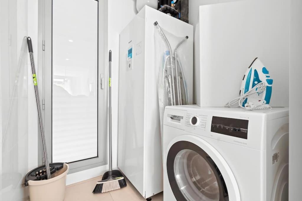 Luxury 2 Bedroom Walk To Rdr423 Apartamento *
